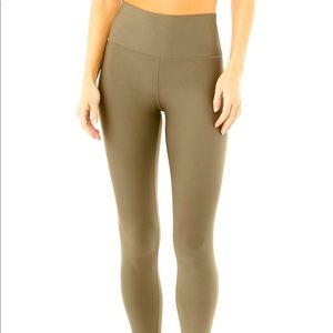 Alo High-Waist Airlift Legging Olive color